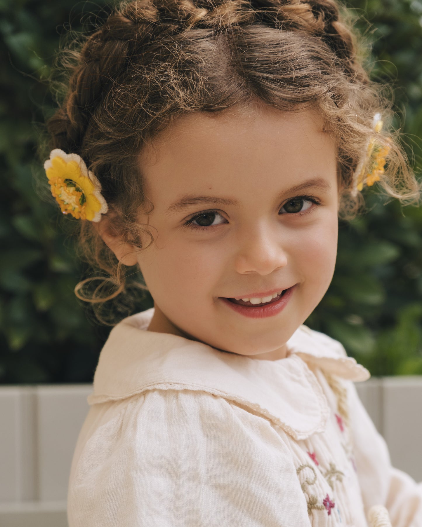 Black Forest Whimsy - Sunlit Daisy Clip