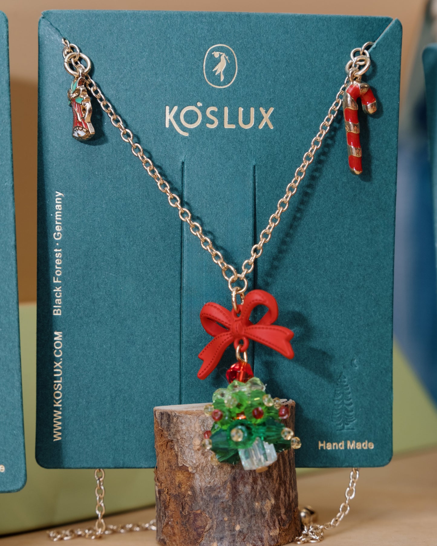 Festive Wonderland - Sparkling Christmas Tree Long Pendant Necklace