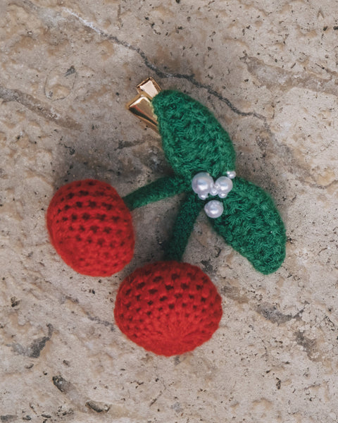 ＃670 抹茶✴グリーン✴ハート✴レジンヘアゴムキーホルダーブローチ Cherry Nibble Clip - Hand-Crocheted Forest Accessory | Koslux